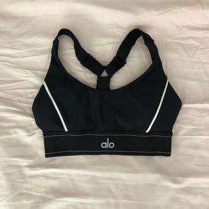 Alo Sports Bra Airlift